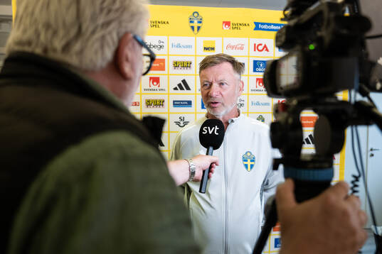 Head coach Peter Gerhardsson of the Swedish women's