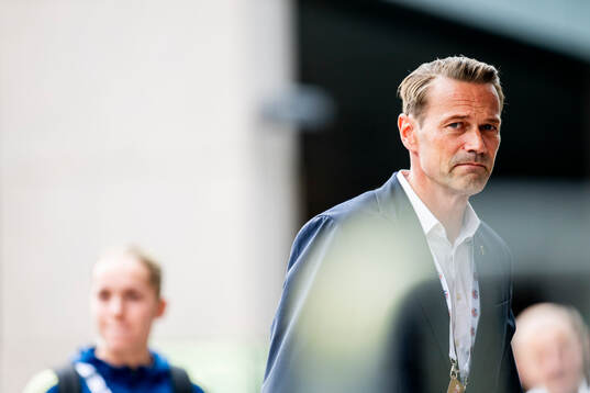 Coordinator Magnus Andersson of Sweden arrives