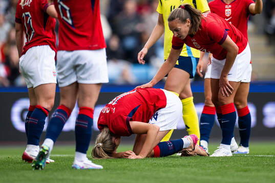 Frida Maanum of Norway in pain