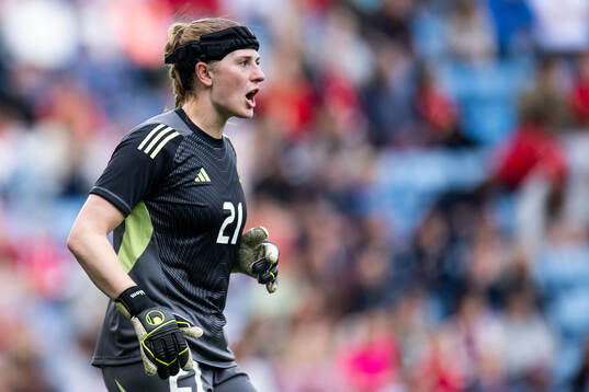 Goalkeeper Tove Enblom of Sweden