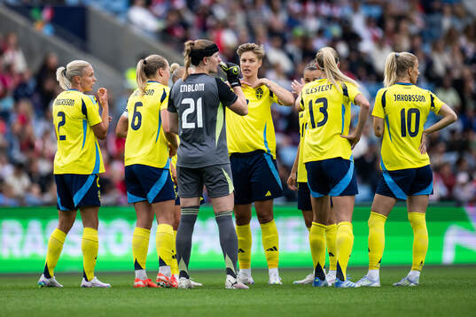 Jonna Andersson, Magdalena Eriksson, goalkeeper Tove