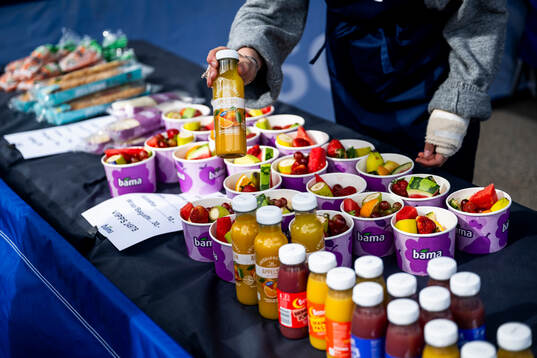 A stand with fruit sales outside of Ullevaal stadion