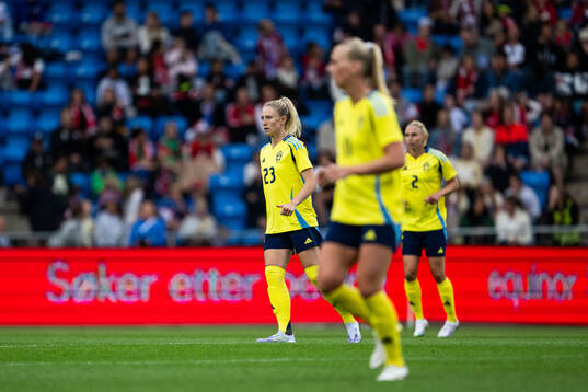 Rebecka Blomqvist, Stina Blackstenius and Jonna Andersson