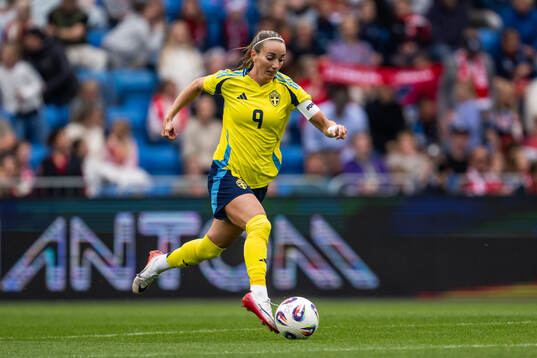 Kosovare Asllani of Sweden