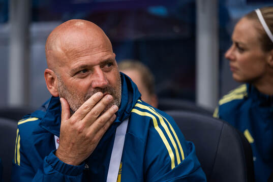 Assistant coach Magnus Wikman of Sweden
