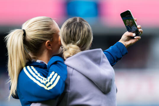 Amanda Nildén of Sweden and Celin Bizet Dønnum of Norway