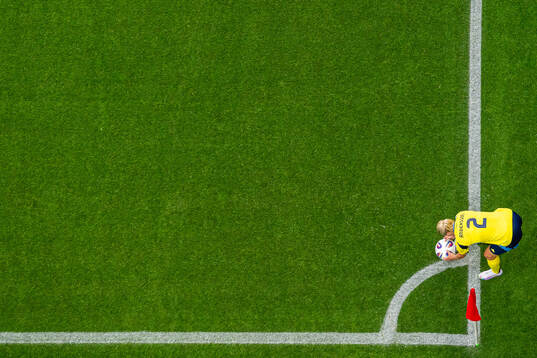 Jonna Andersson of Sweden prepares to take a corner kick