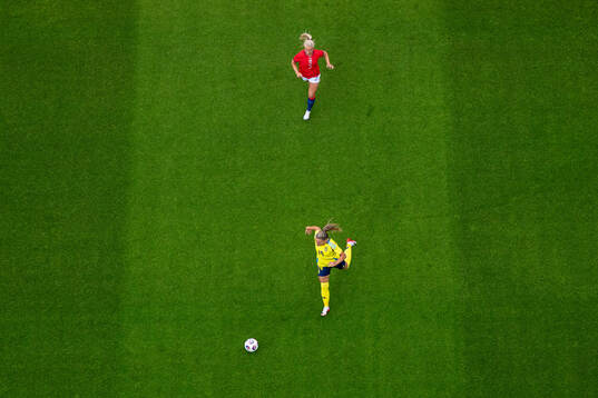 Emilie Woldvik of Norway and Johanna Rytting Kaneryd of