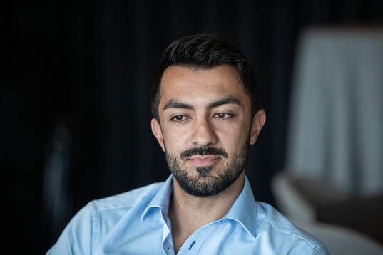 s assisterande sportchef Maxim Khalil