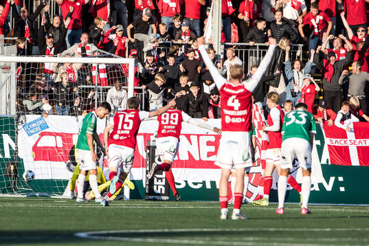 Sandvikens IFs Kim Käck Ofordu jublar