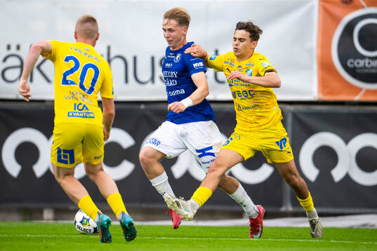Trelleborgs Axel Vidjeskog och Oddevolds Emir Derviskadic