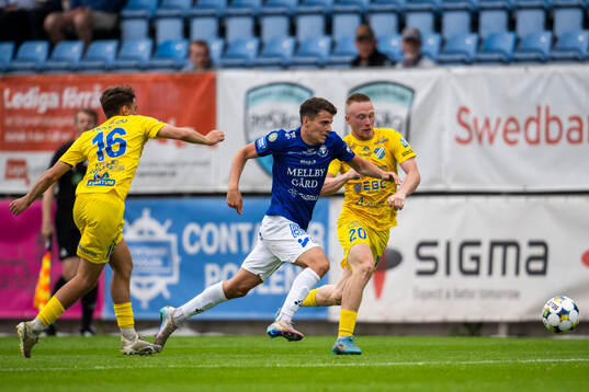Trelleborgs Eren Alievski och Oddevolds Adam Engelbrektsson