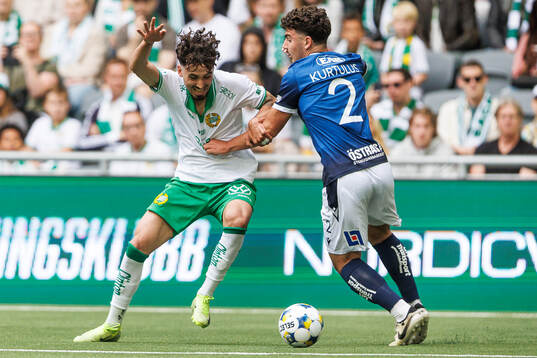 Hammarbys Sebastian Tounekti och Halmstads Bleon Kurtulus