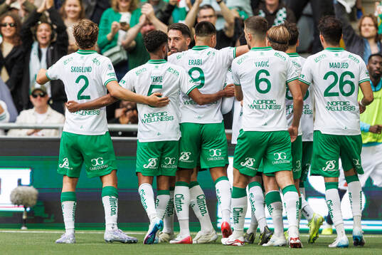 Hammarbys Nahir Besara jublar