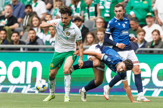 Hammarbys Sebastian Tounekti och Halmstads Bleon Kurtulus