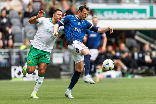 Hammarbys Jusef Erabi och Halmstads Pascal Gregor