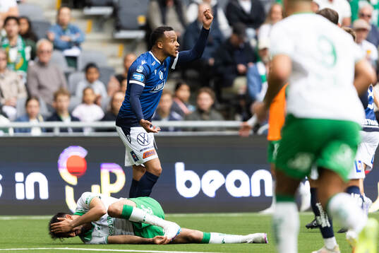 Hammarbys Montader Madjed och Halmstads Marcus Olsson