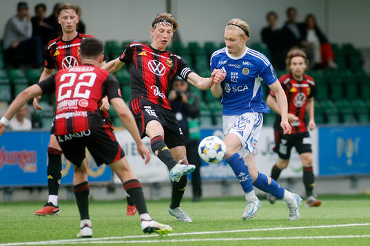 Östersunds Philip Bonde och GIF Sundsvalls Ture Sandberg