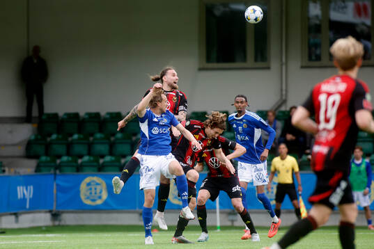 Östersunds Ali Suljic och GIF Sundsvalls Pontus Engblom