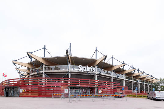 Exteriör vy av Spiris arena