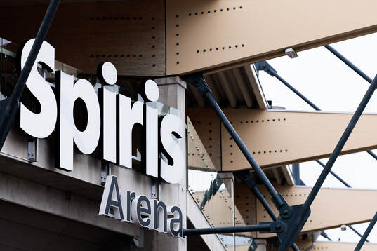 Exteriör vy av Spiris arena