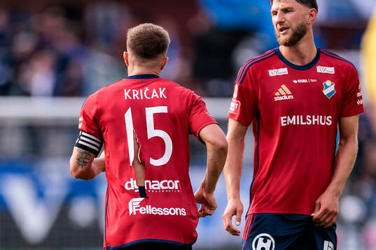 Östers Ivan Kricak med en trasig tröja