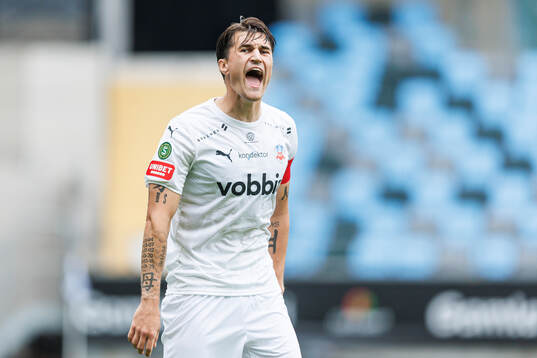 Helsingborgs Jon Birkfeldt reagerar