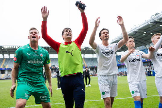 Helsingborgs spelare jublar