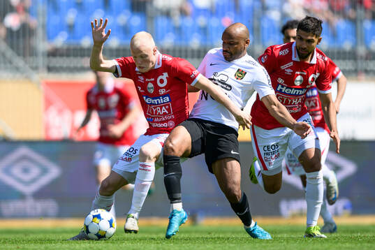 Degerfors Marcus Rafferty och Brommapojkarnas Serge-Junior