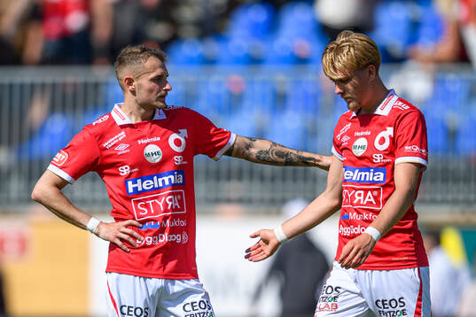 Degerfors Christos Gravius och Elias Pihlström deppar