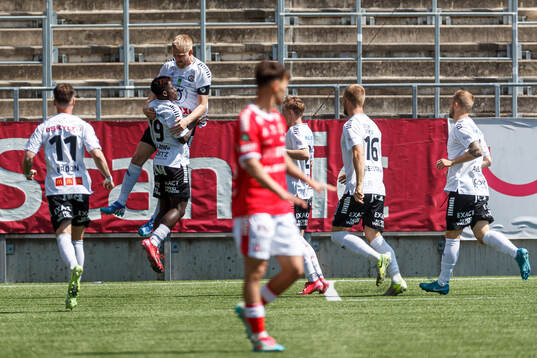 Bläddra bland fler bilder av Fotboll, Superettan, Örebro - Kalmar