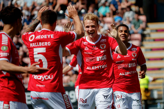 Kalmars Sivert Engh Øverby gör 1-2 och jublar med Melker