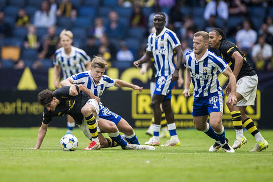 AIKs Taha Ayari och IFK Göteborgs Felix Eriksson