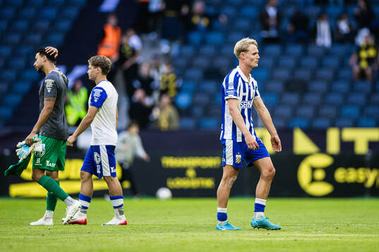 IFK Göteborgs Max Fenger deppar