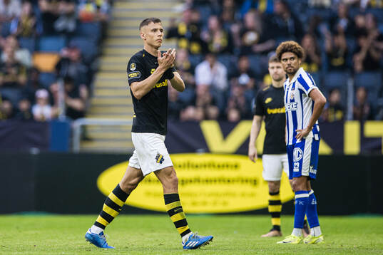 AIKs Filip Benkovic i ett byte