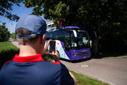 The buss of the Swedish women's national football team