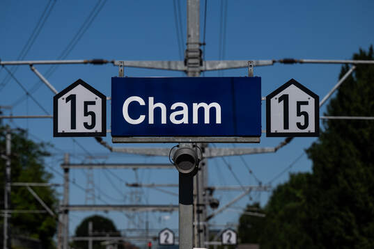 A sign that reads ”Cham” at the trainstation