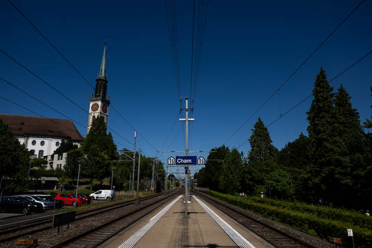 A sign that reads ”Cham” at the trainstation