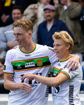 GAIS Rasmus Niklasson Petrovic jublar ihop med Filip Beckman