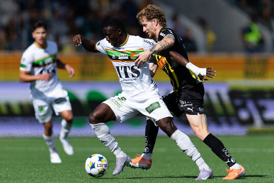 GAIS Ibrahim Diabate och Häckens Simon Gustafson