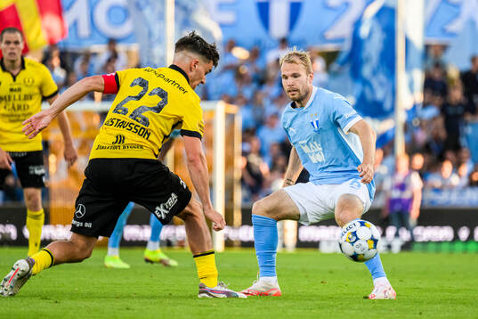 Mjällbys Jesper Gustavsson och Oscar Lewicki