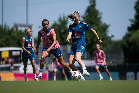 Filippa Angeldahl and Linda Sembrant of the Swedish women's