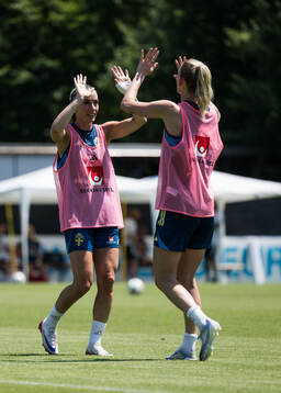 Kosovare Asllani and Sofia Jakobsson of the Swedish women's