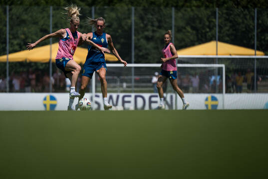 Sofia Jakobsson and Ellen Wangerheim of the Swedish women's