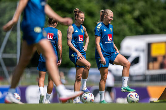 Nathalie Björn and Magdalena Eriksson of the Swedish