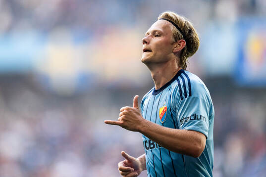 Djurgårdens Tobias Gulliksen jublar