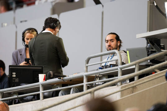 Mika Zibanejad på läktaren