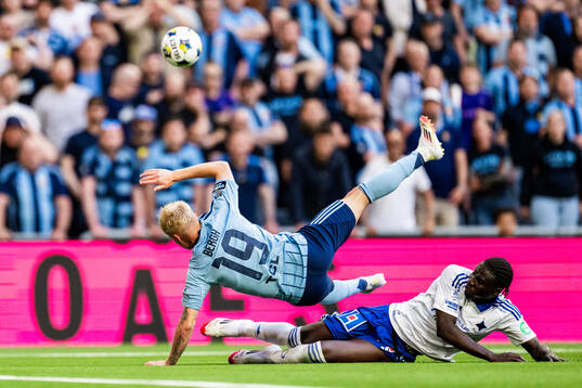 Djurgårdens Viktor Bergh och IFK Norrköpings Alexander