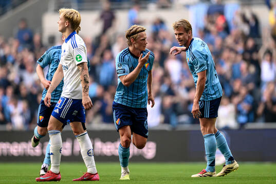Djurgårdens Tobias Gulliksen jublar