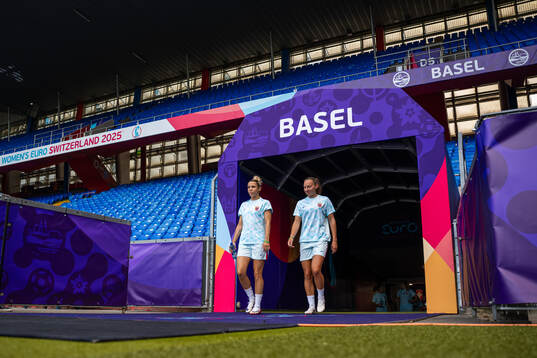 Celin Bizet Dønnum and Marit Bratberg Lund of the